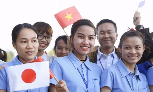 Sân bay Phú Bài trước giờ đón Nhà vua và Hoàng hậu Nhật Bản