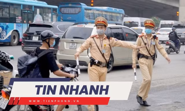 TIN NHANH: Từ 1/1/2025, người đi xe máy không mang giấy phép lái xe bị phạt bao nhiêu tiền?