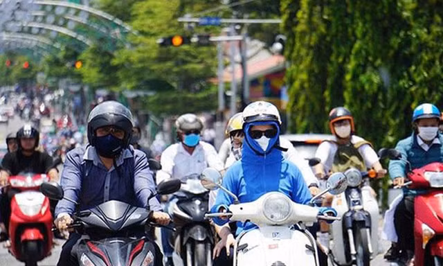 Miền Bắc nắng nóng kéo dài, Nam Bộ giảm mưa