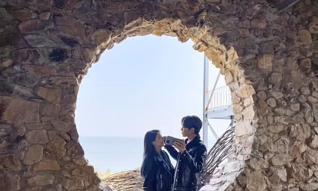 'Tỷ phú Penthous' Park Eun Seok công khai yêu 'Diva Hàn Quốc' Ailee