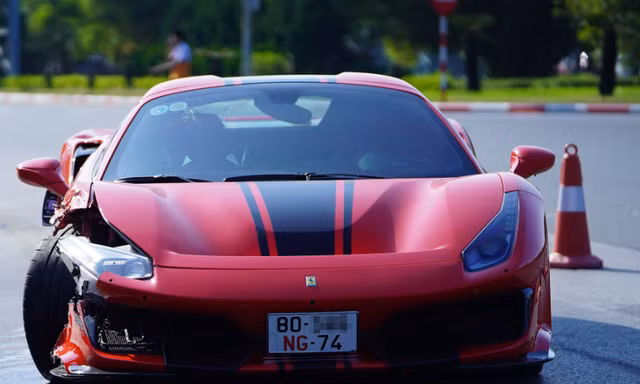 Bản tin 8H: Công an Hà Nội thông tin về vụ ô tô Ferrari đâm xe máy làm 1 người chết