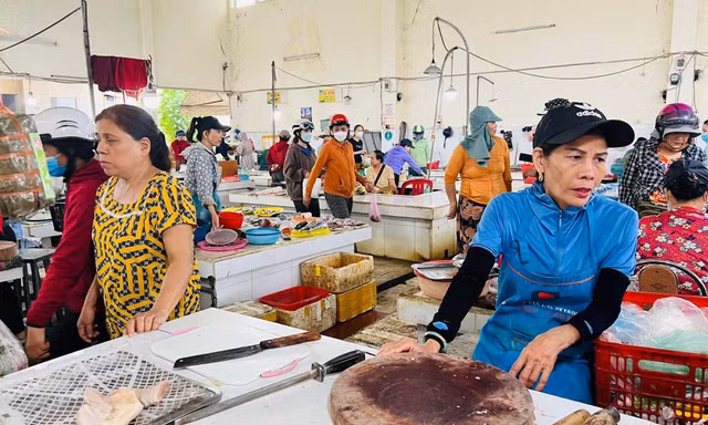 Chủ hụi 'mất tích' cùng tiền tỷ, tiểu thương nháo nhác báo công an