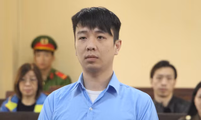 Lái xe gây tai nạn sau khi uống bia, du khách nước ngoài lĩnh 12 tháng tù