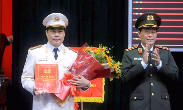 Công bố và trao quyết định bổ nhiệm hai Phó Giám đốc Công an tỉnh Quảng Nam