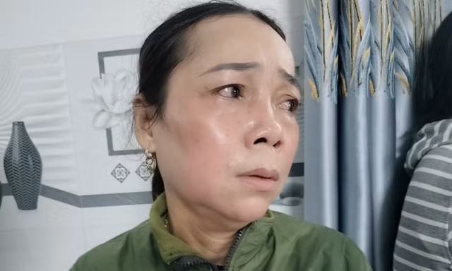42 giờ ngóng tin 13 ngư dân mất tích: Im lặng đến nhói lòng