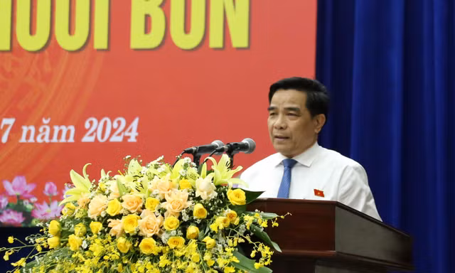 Chủ tịch Quảng Nam: ‘Không để bộ máy hành chính ì ạch, ai không làm được thì xin nghỉ’