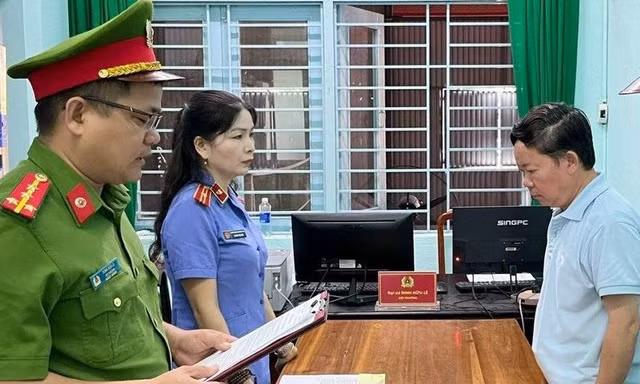 Quảng Nam: Một tổng giám đốc bị bắt vì phá rừng