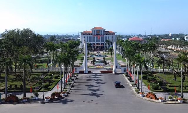 Đề xuất chi gần 283 tỷ hỗ trợ cán bộ Quảng Nam ra TP Đà Nẵng làm việc