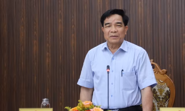 Chủ tịch Quảng Nam: 'Sắp tới có nhiều người nghỉ hưu trước tuổi'