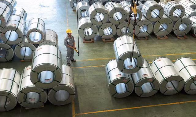 Hoa Sen đã chủ động sử dụng nguồn nguyên liệu Việt Nam hoặc các nguyên liệu có nguồn gốc xuất xứ không phải từ Trung Quốc, Hàn Quốc, Đài Loan để sản xuất các đơn hàng xuất khẩu đi Mỹ