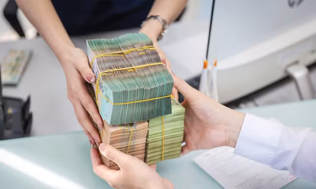 Dự báo rủi ro nợ xấu tiếp tục tăng mạnh