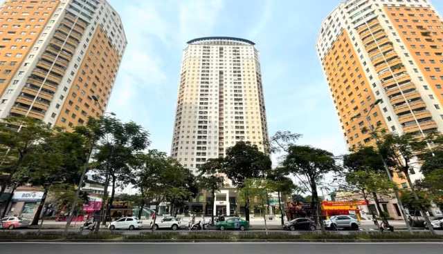 Lý do ngân hàng rao bán loạt bất động sản sau Tết