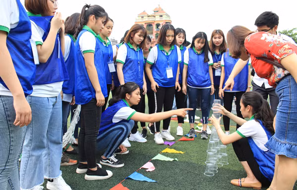 Các em học sinh có những trải nghiệm thú vị trong "Một ngày làm sinh viên"