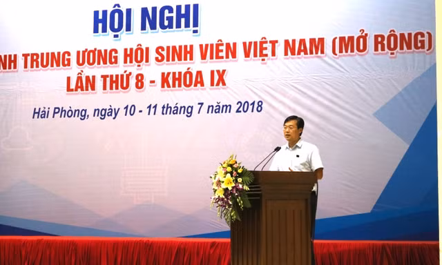 nh Lê Quốc Phong, Bí thư thứ nhất T.Ư Đoàn, Chủ tịch T.Ư Hội Sinh viên Việt Nam khai mạc hội nghị BCH T.Ư Hội SVVN lần thứ 8,khóa IX