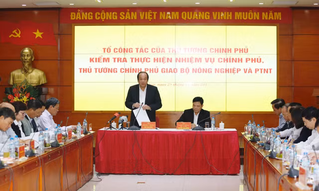 Theo Bộ trưởng, Chủ nhiệm Văn phòng Chính phủ, Bộ NN&PTNT cần tiếp tục rà soát, tránh sự quản lý chồng chéo giữa các đơn vị trong bộ và giữa Bộ với các bộ ngành khác trong cùng một mặt hàng