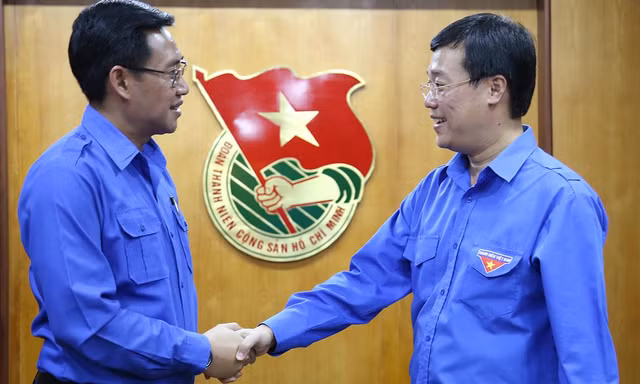 Tăng cường giáo dục quan hệ truyền thống Việt - Lào