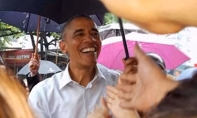 Tổng thống Obama nói gì với chủ quán trà đá Mễ Trì Hạ?