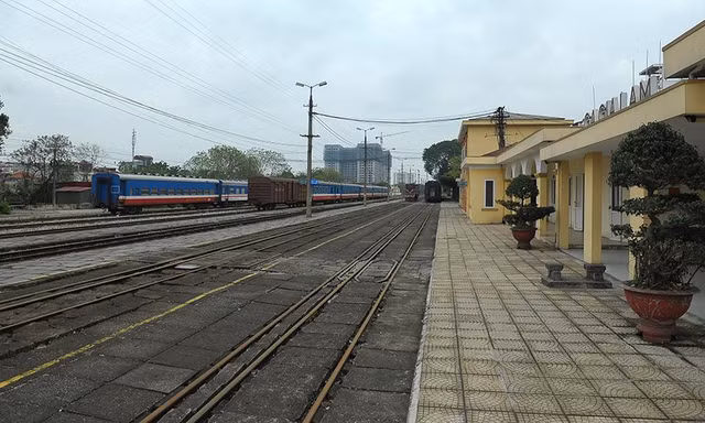 Cận cảnh điểm đầu tuyến đường sắt khổ tiêu chuẩn kết nối tàu quốc tế