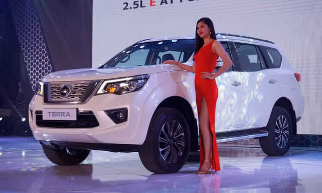 Nissan Terra hoàn toàn mới sẽ cạnh tranh trong phân khúc SUV 7 chỗ.