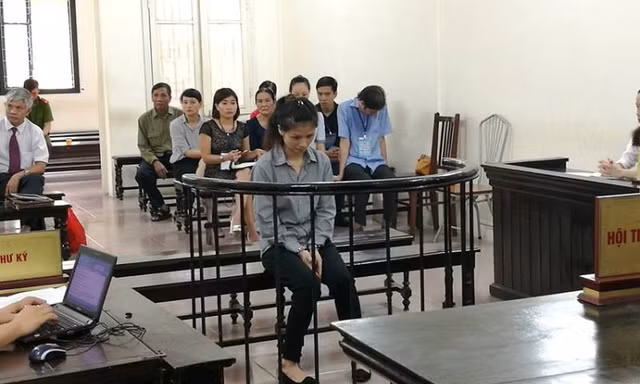 Phiên tòa xét xử Cao Thị Anh.