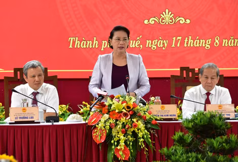 Chủ tịch Quốc hội Nguyễn Thị Kim Ngân phát biểu tại buổi làm việc với tỉnh TT-Huế ngày 17/8/2019