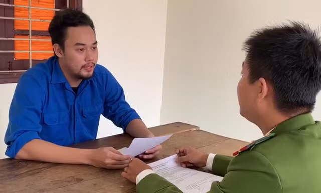 Đối tượng Lê Văn Minh tại cơ quan công an.