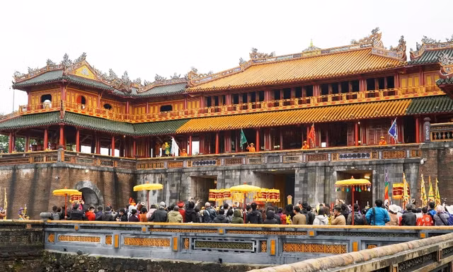 Di tích Huế thực hiện các chương trình mới thu hút du khách trong năm mới 2021.