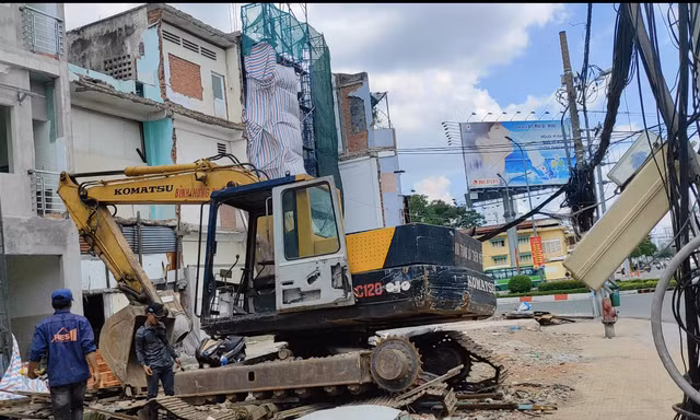 TPHCM đẩy nhanh giải phóng mặt bằng cho tuyến metro số 2 