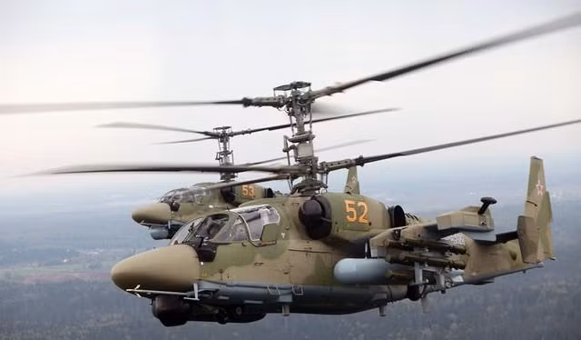 Trực thăng 'cá sấu' Ka-52 Nga phá hủy các thiết bị quân sự Ukraine