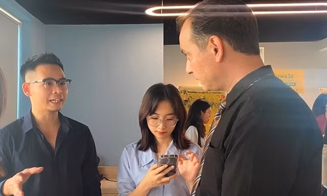 Đổi đời nhờ biến rơm thành "vàng"