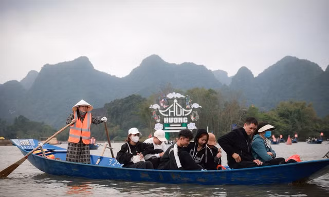 Hà Nội: 7 ngày nghỉ Tết thu hơn 2.000 tỷ đồng 
