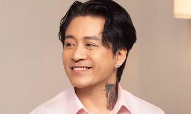 Tuấn Hưng chạy nước rút