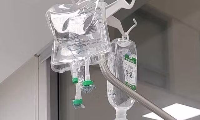 Công an vào cuộc vụ 20 người nhập viện ở Điện Biên do mẫu nước có thành phần thuốc diệt cỏ
