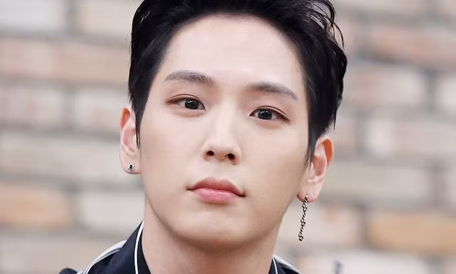 Nam ca sĩ liên tiếp bị cáo buộc tấn công tình dục