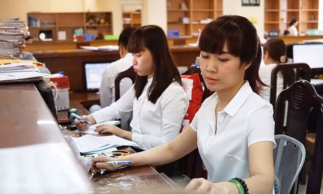 Từ 1/7, mức lương cao nhất của công chức là bao nhiêu?