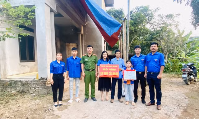 Mô hình Em nuôi của Đoàn hỗ trợ nhiều em hoàn cảnh khó khăn ở Hòa Bình