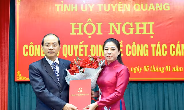 Công bố quyết định của Ban thường vụ Tỉnh ủy Tuyên Quang về công tác cán bộ