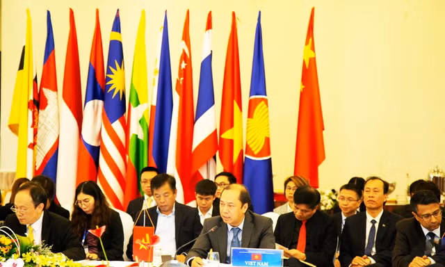 Đại diện phái đoàn các nước ASEAN tại hội nghị