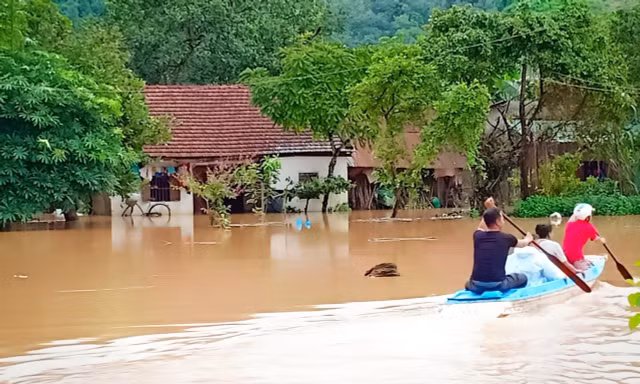 Khẩn trương di dời dân đến nói an toàn