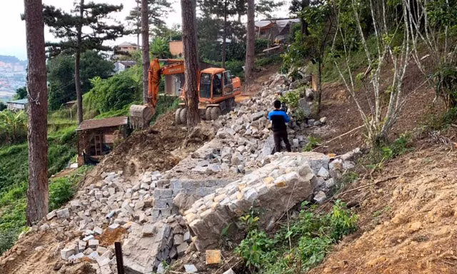 Giải tỏa công trình xây dựng không phép