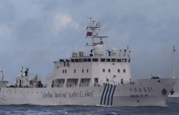 Tàu Trung Quốc trong lần đến gần khu vực quần đảo tranh chấp Senkaku/Điếu Ngư. Ảnh: Kyodo/TTXVN