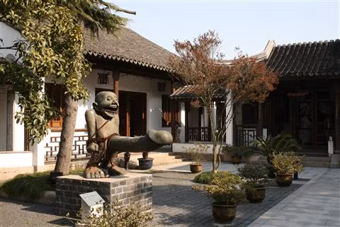 Mùa Xuân nói chuyện văn hóa phồn thực