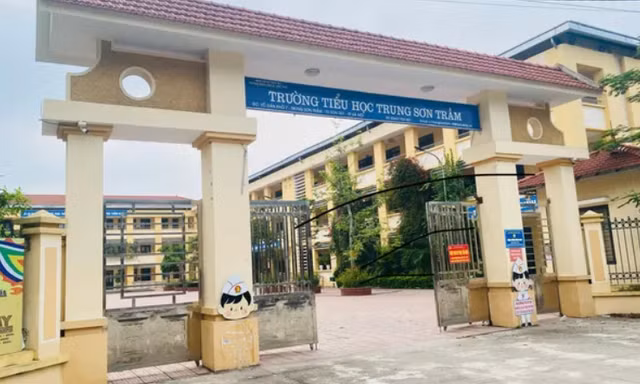Trường Tiểu học Trung Sơn Trầm