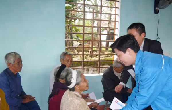 Dân Việt Nam già trước khi giàu?