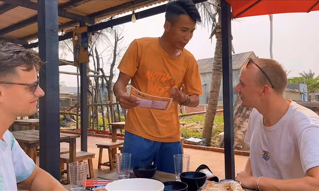 Chàng trai xứ Quảng khởi nghiệp bên chân sóng