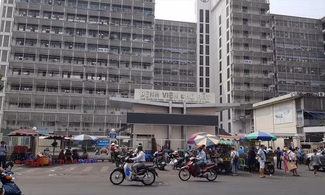 Cảnh báo thủ đoạn lừa đảo phụ huynh qua điện thoại 