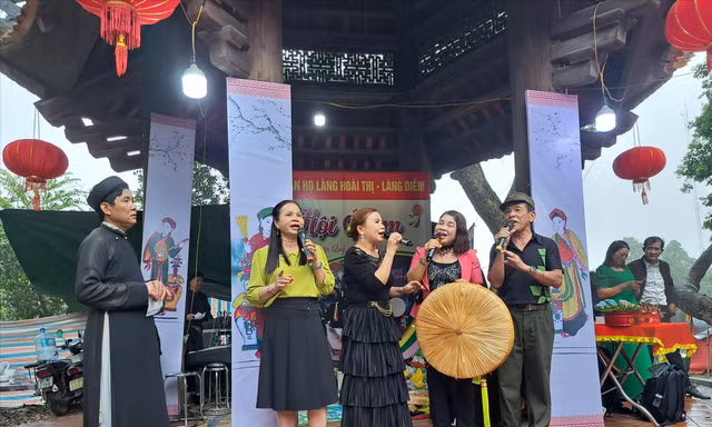 Hội Lim: Trăn trở hơn 'ngả nón xin tiền' 