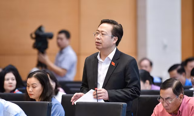Cấm tuyệt đối nồng độ cồn khi lái xe: Vẫn gây nhiều tranh luận 