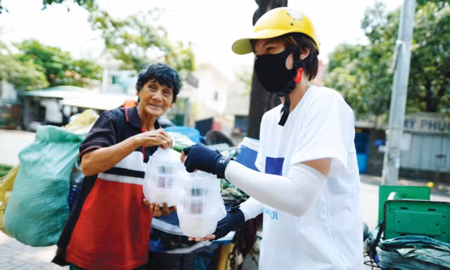 Từ thiện kiểu 'phản ứng nhanh'