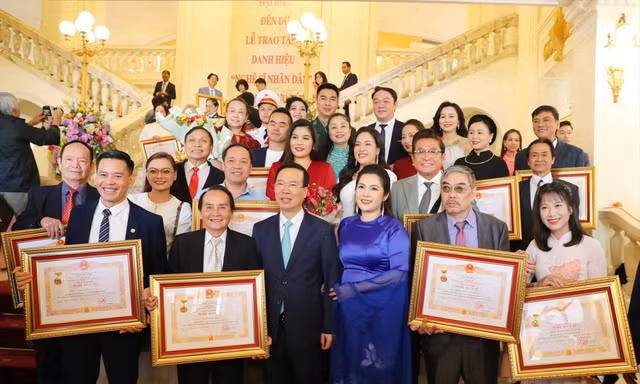 Trách nhiệm nặng thêm sau vinh danh 